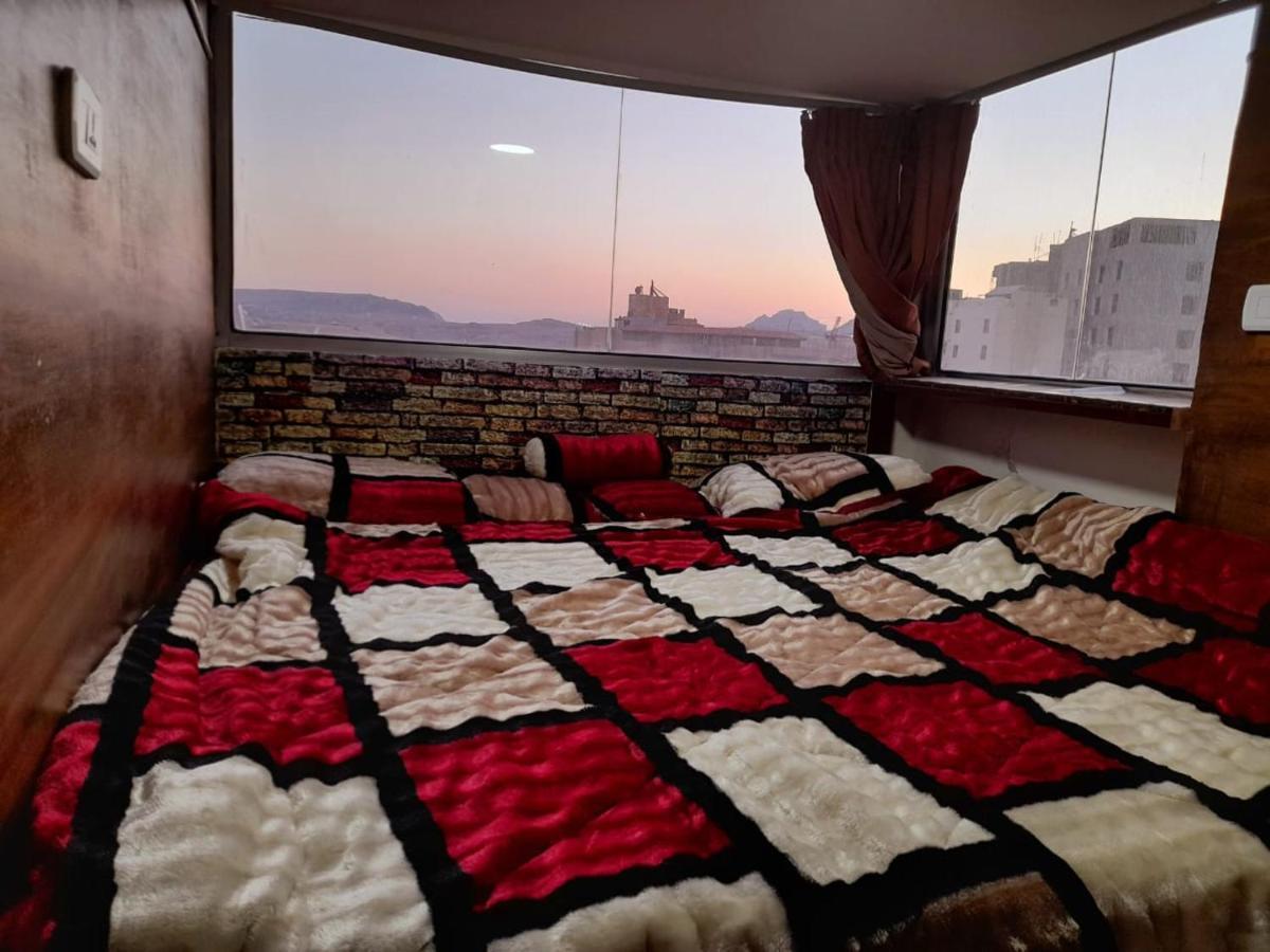 Petra Cabin Hostel Wadi Musa Bagian luar foto